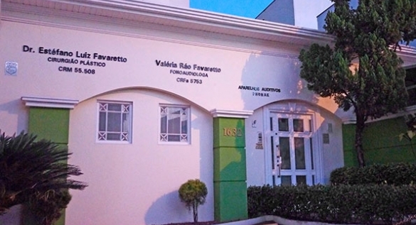 Foto da fachada do consultório da unidade de Sertãozinho