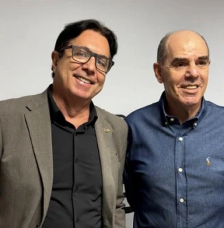 Dr. Estéfano Favaretto apresenta nova tecnologia para implantes mamários à CBN